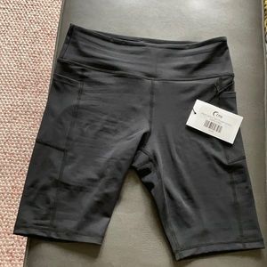 Zyia Active Light n Tight Pocket Hustle Shorts M